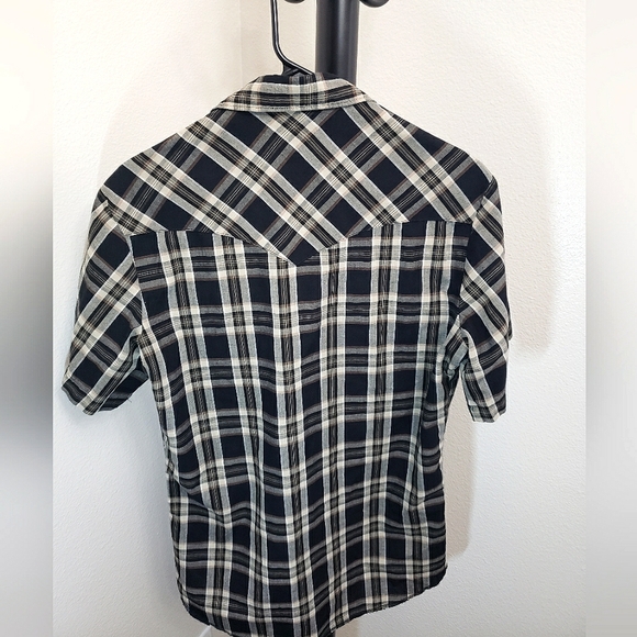 Mens S Wrangler Short sleeve Plaid Button-Up Pearl Snap Shirt - Picture 2 of 6